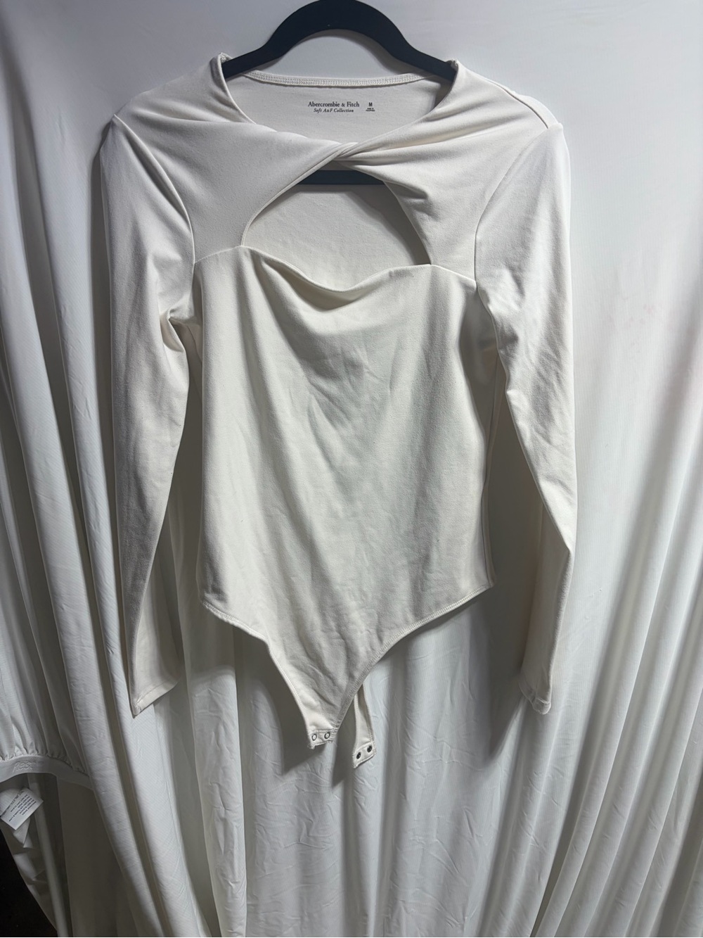 Abercrombie & Fitch Ivory Cutout Long-Sleeve Bodysuit